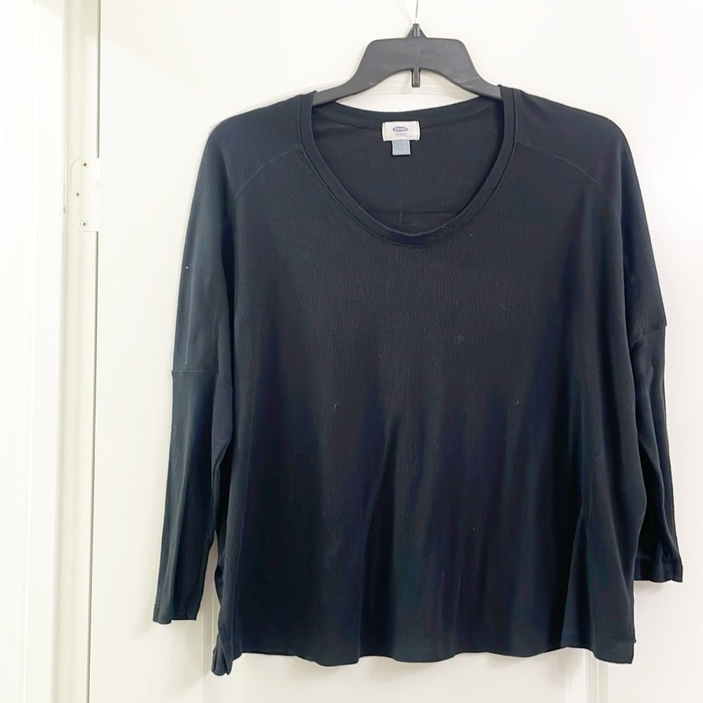 Old Navy black long sleeve knit top
